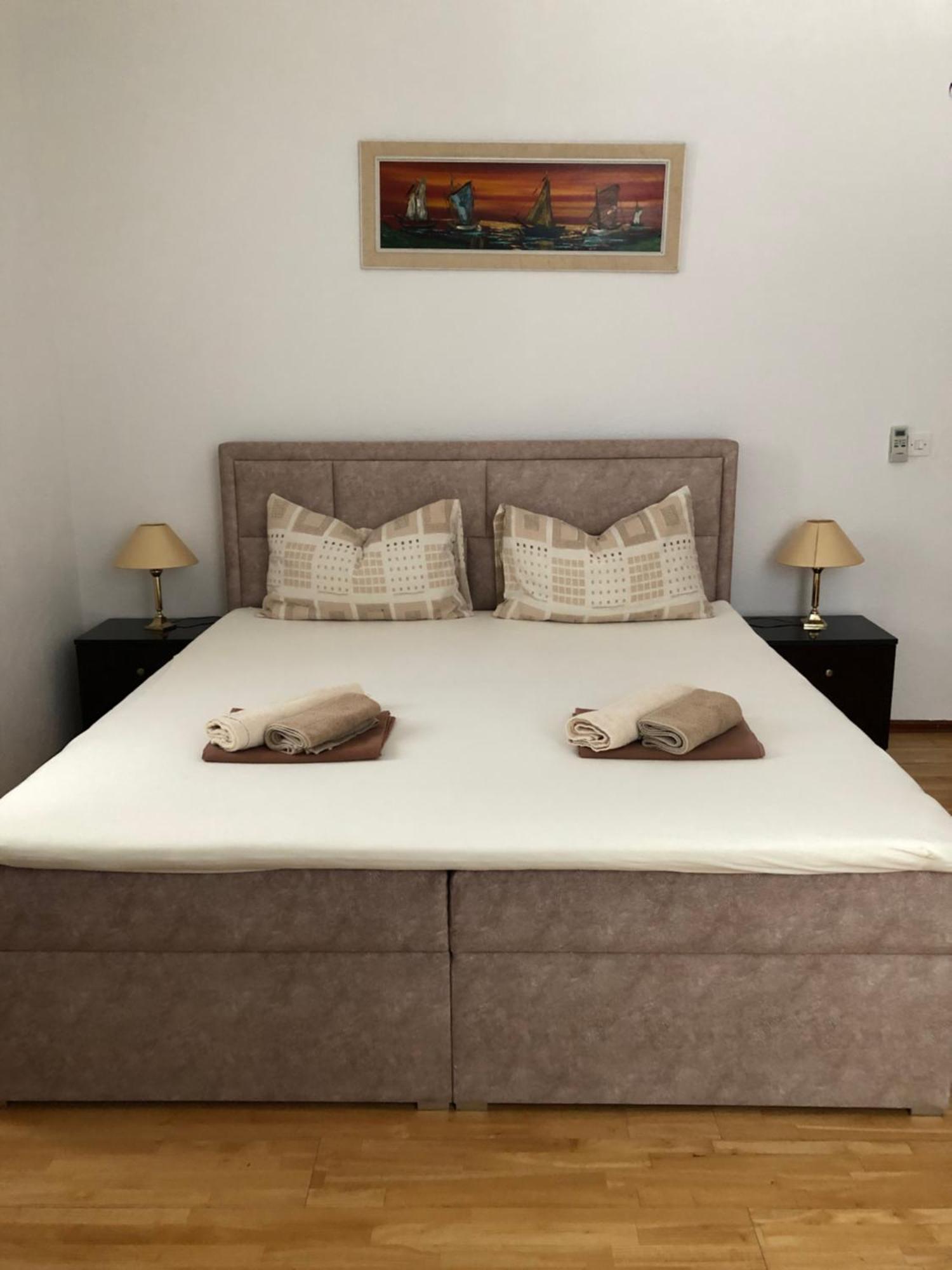 Villa Berlin Bol Luaran gambar